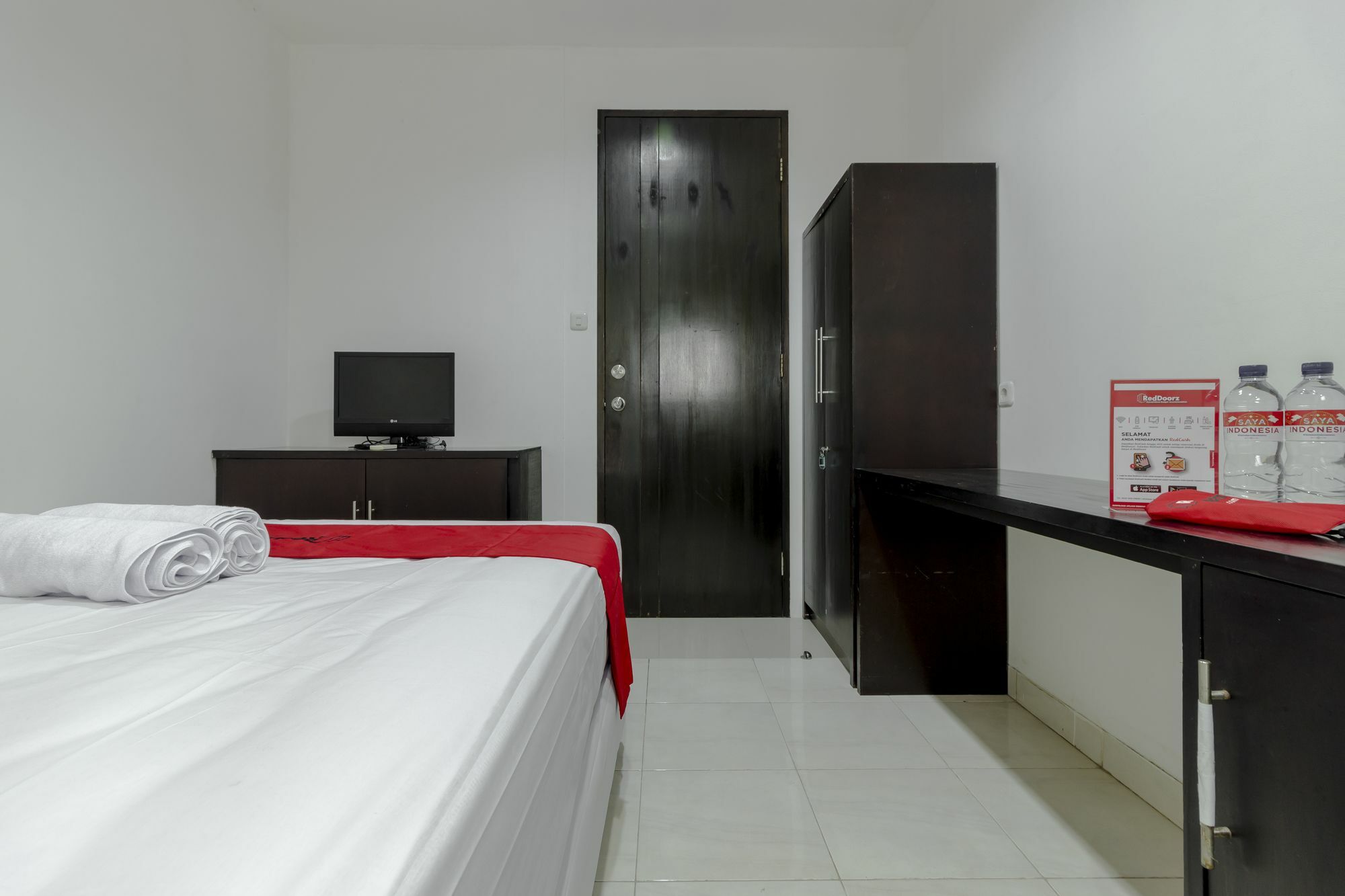Reddoorz Plus @ Pasar Baru Jakarta Extérieur photo